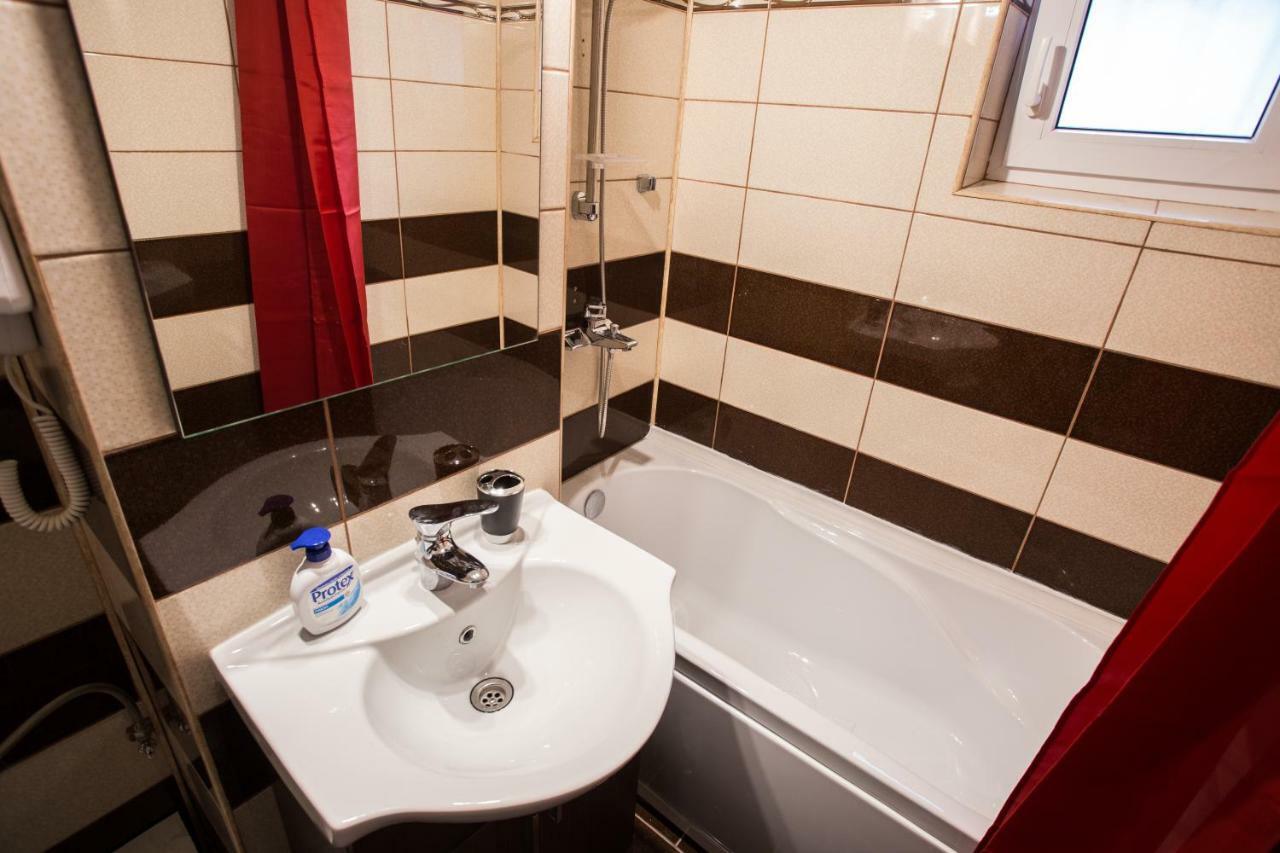 Ferienwohnung Apartament Feelmount Buşteni Exterior foto